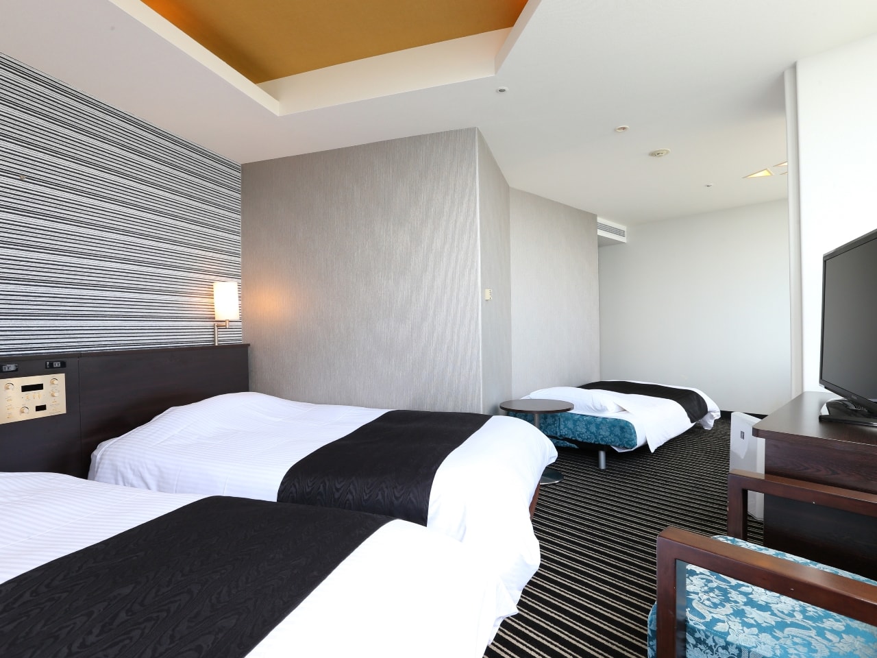 [Central Tower] Triple Room