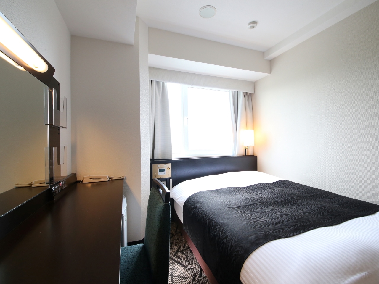 [East Wing] Single Room