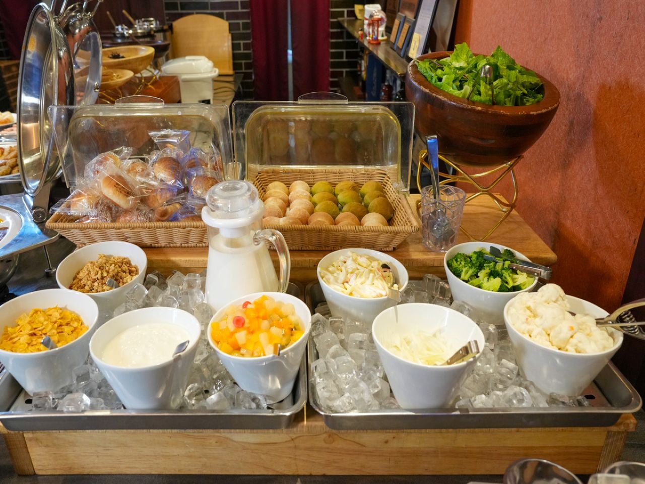 Bread and Salad corner [Menu example]