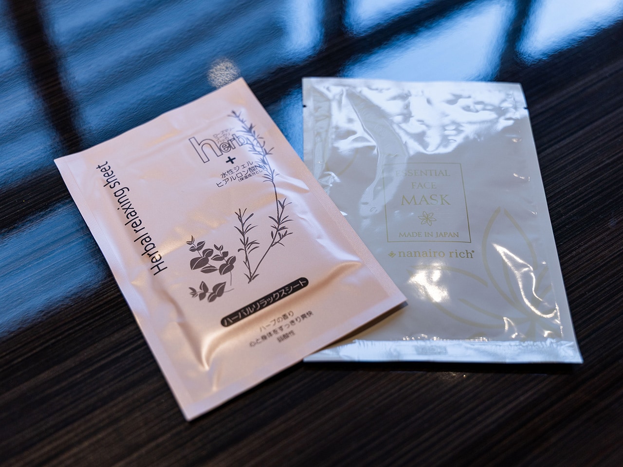 【Face masks and Cooking sheets】