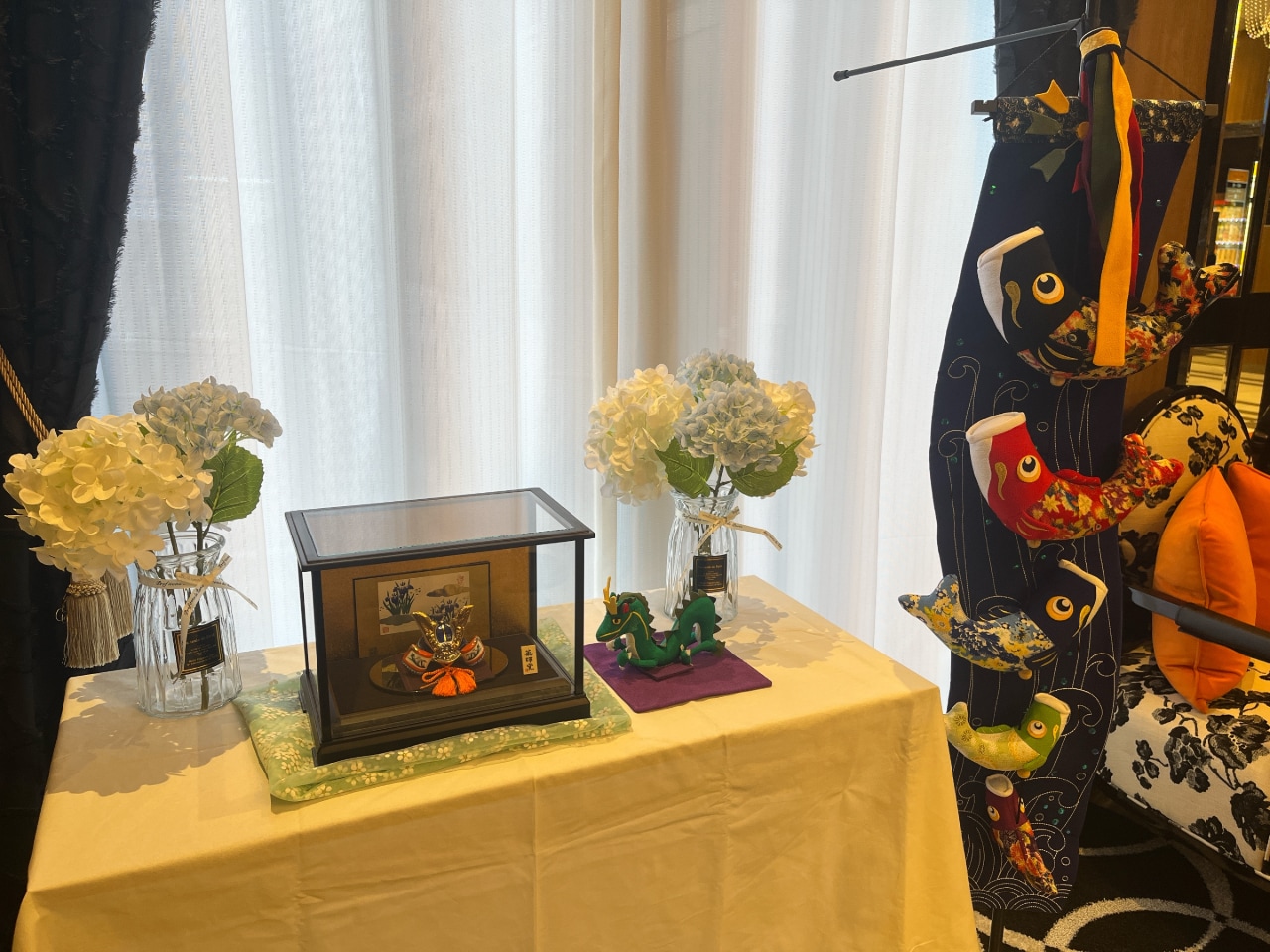 Seasonal decorations