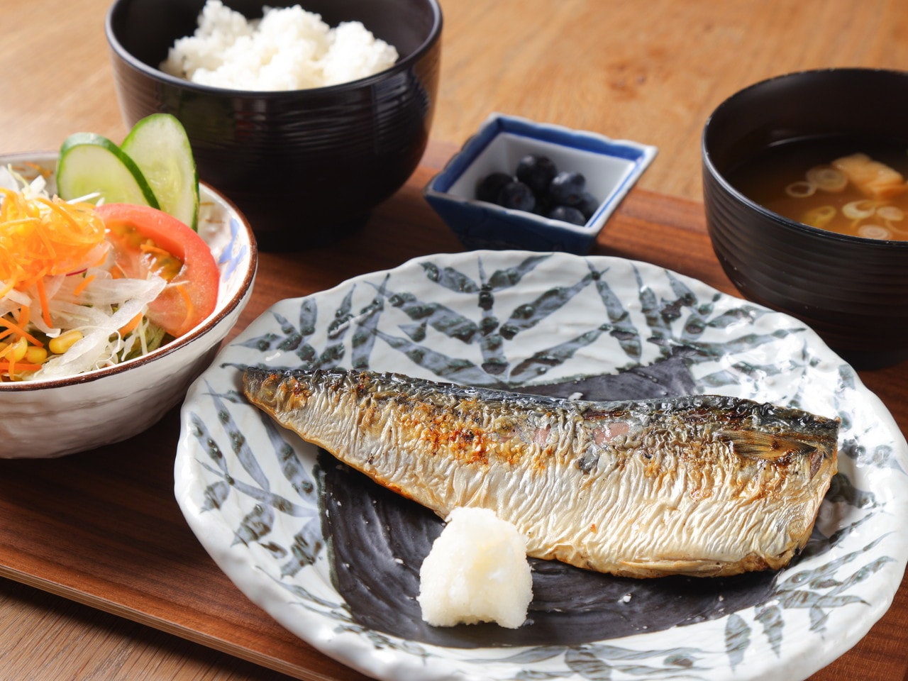 Fish set meal (an example)