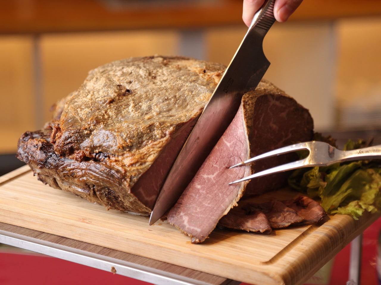 An Exquisite Roast Beef: The Crowning Glory of Your Breakfast.