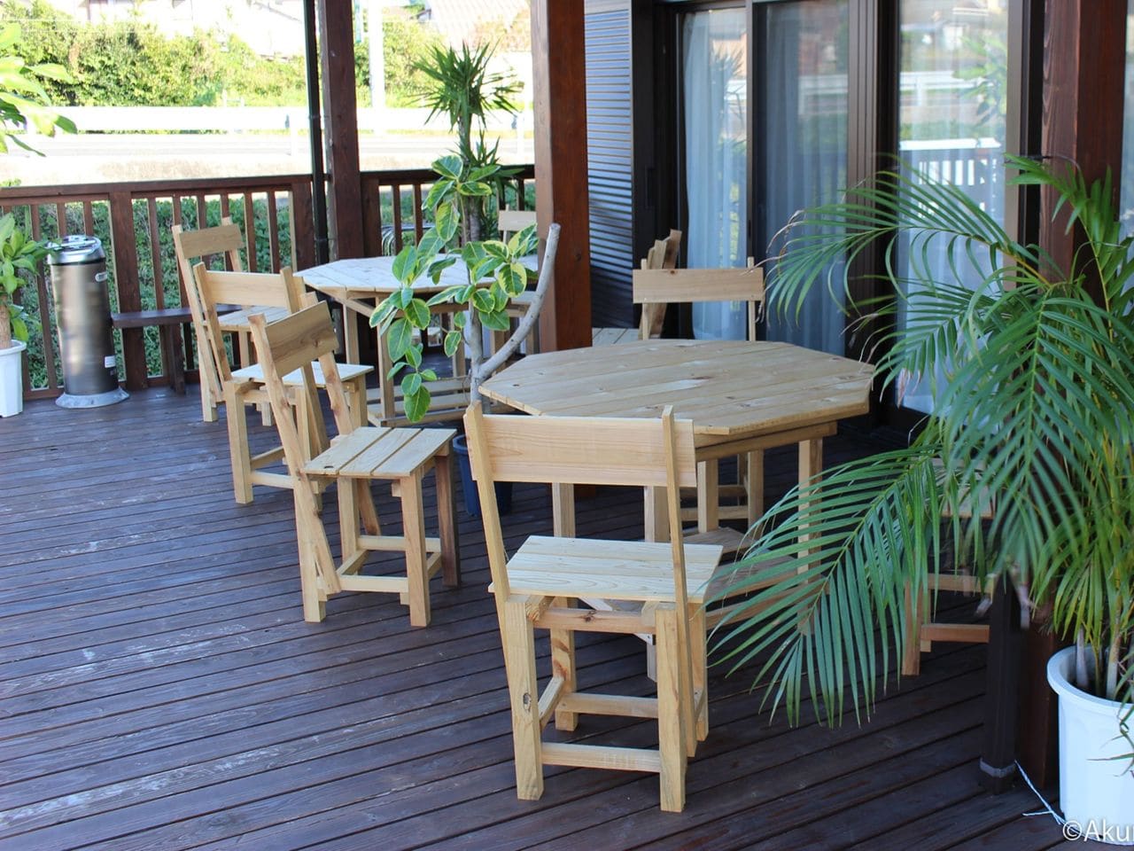 Terrace with ashtray — smoking allowed. The entire building is non-smoking.