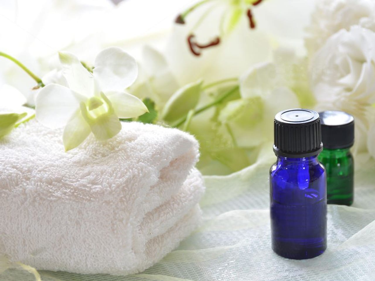 Please enjoy a relaxing aromatherapy treatment during your stay. For more information, please refer to the APA Digital Information on your TV screen.