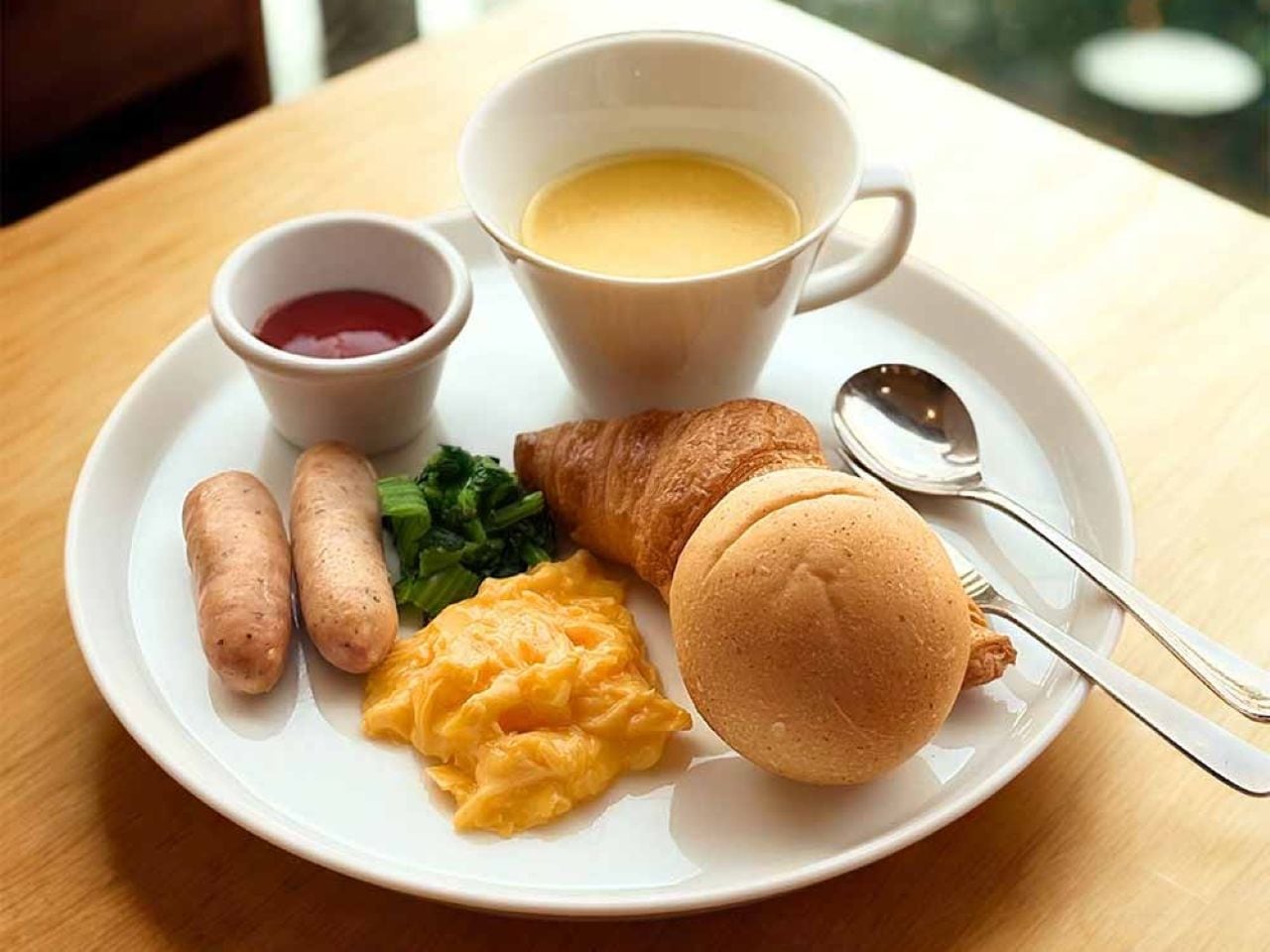 Light Breakfast (Hotel 1st Floor)