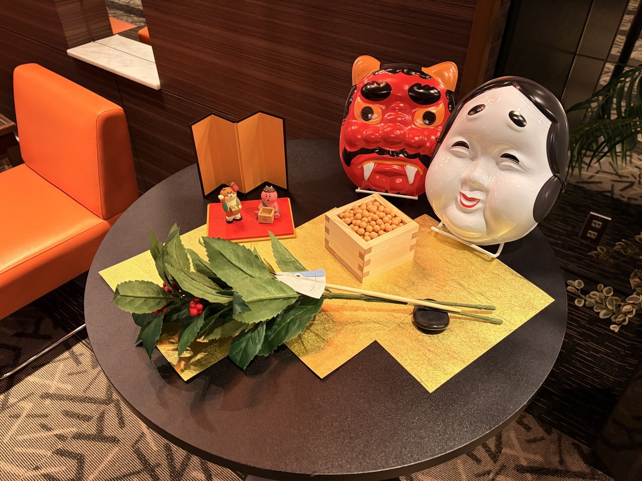 Seasonal Decorations 