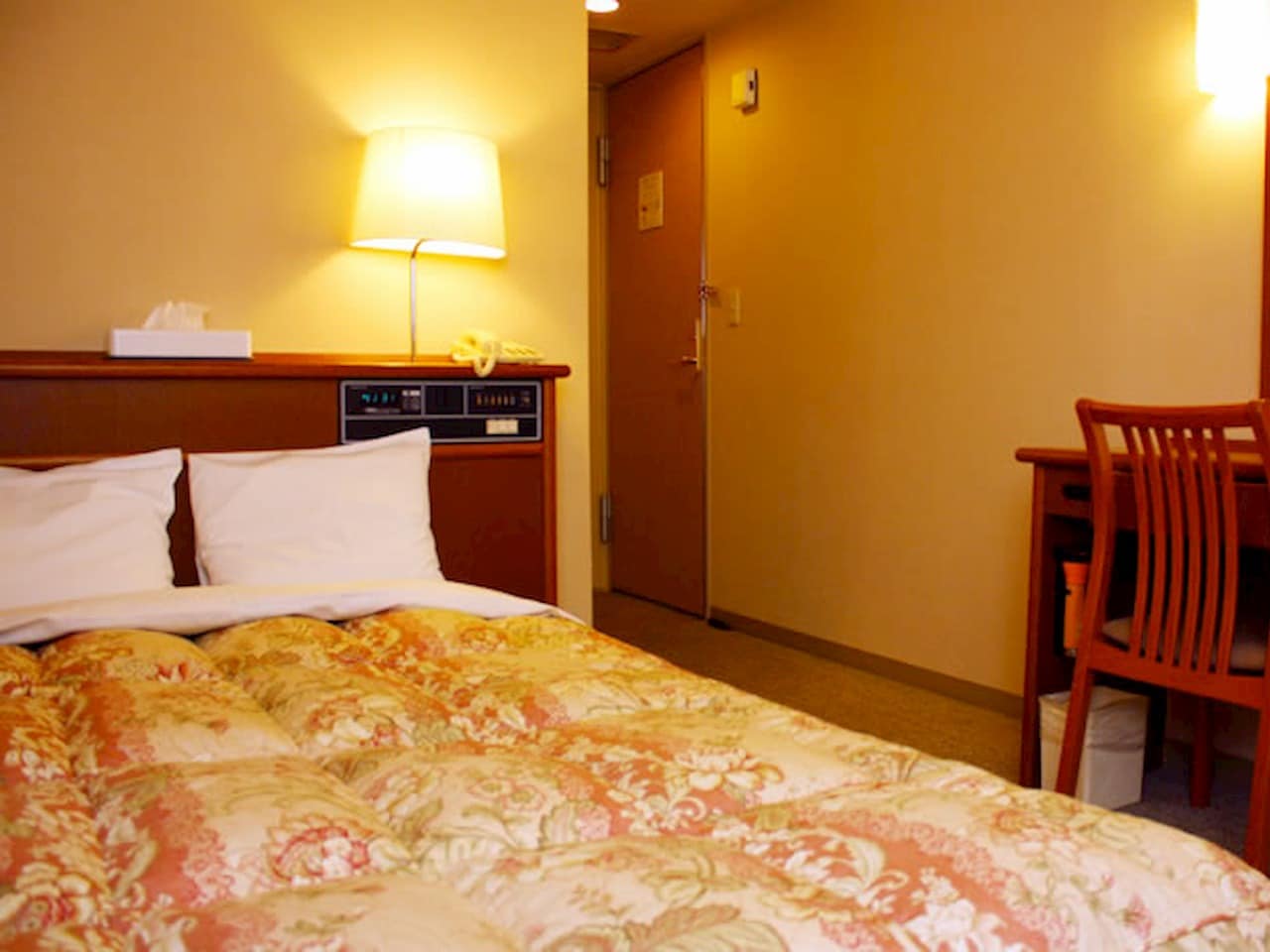 Large Single Bed Room