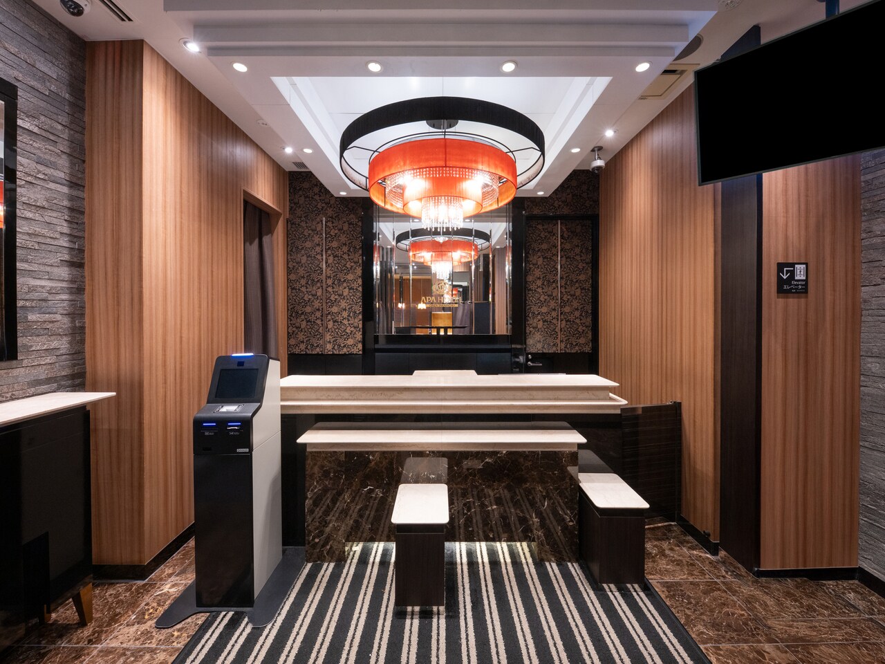 Luxury spacious hotel lobby warmly welcomes you (1 elevator equipped).