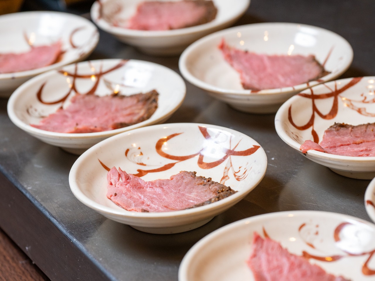 Our Speciality 【No.3】 Roast Beef with Homemade Sauce