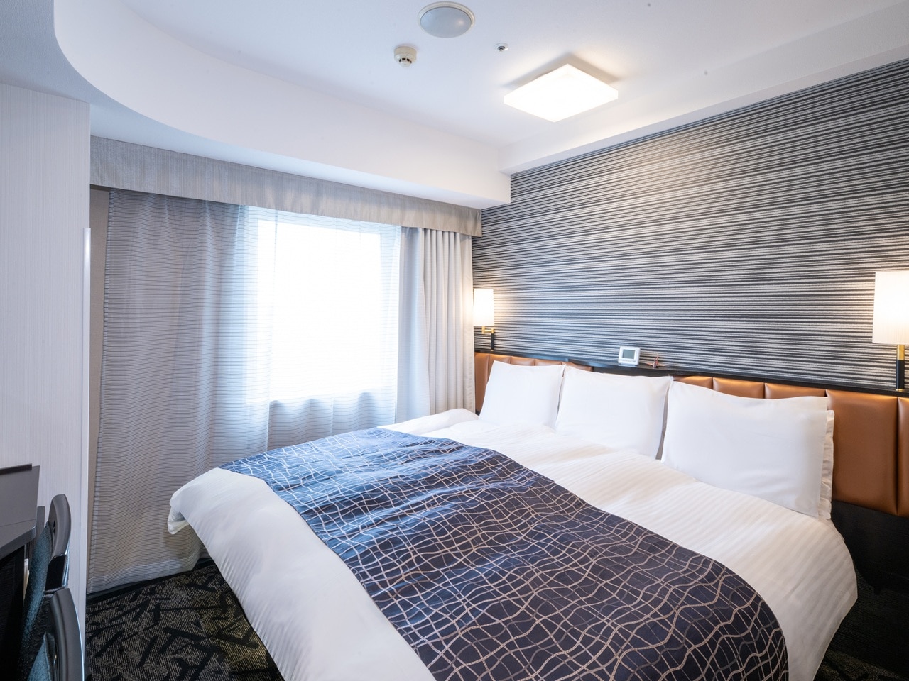 Twin Room - Two beds with no gap