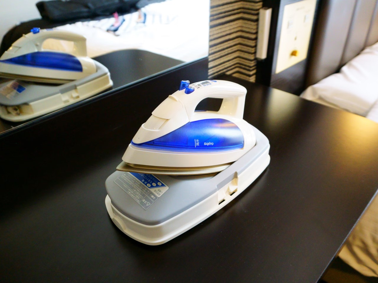 【Iron】Available for loan at the front desk. Please note that quantities are limited.