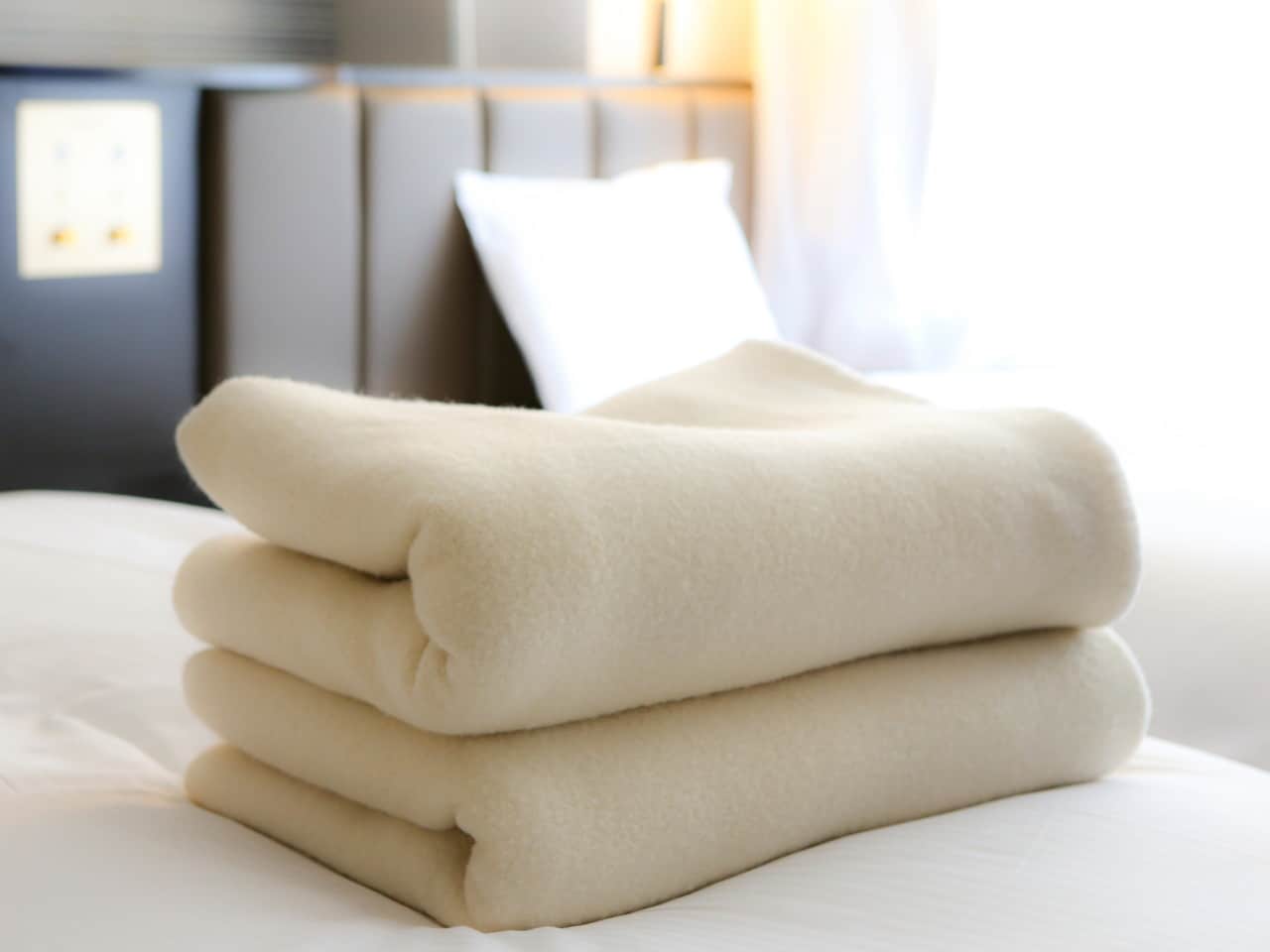 【Blankets】 Available for loan at the front desk.