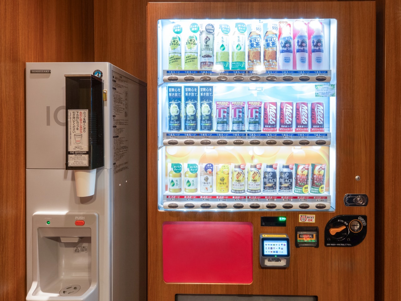 Vending machine, Ice Machine, Microwave: on the 1st floor   ※alcohols are not available. 