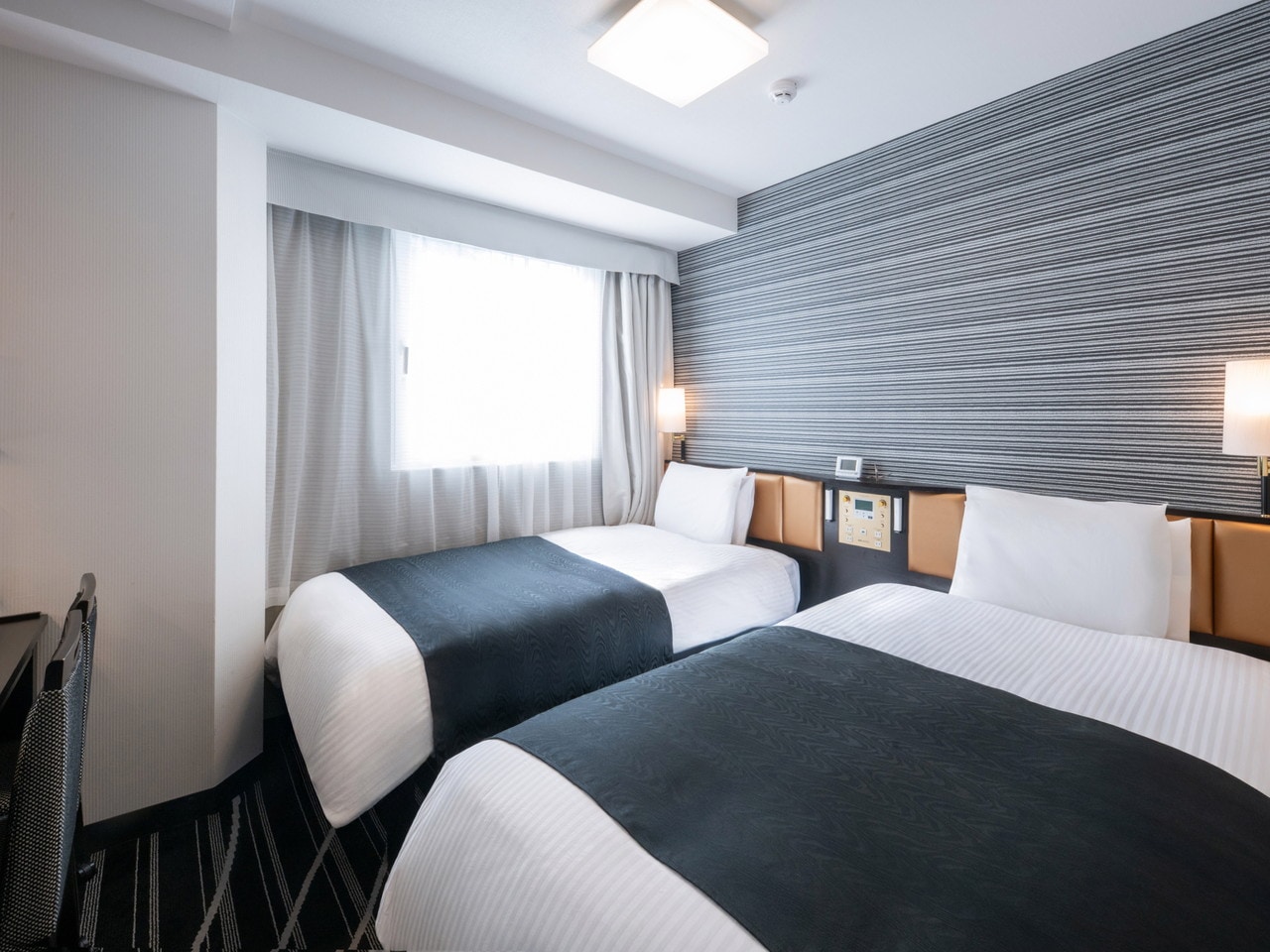 Standard Twin Room (for 1-2 Adults)