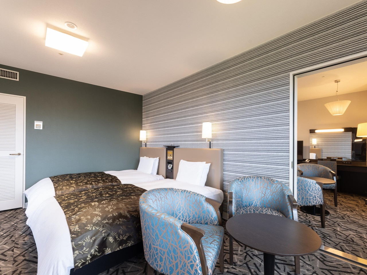 Connecting Room in the Main Building 