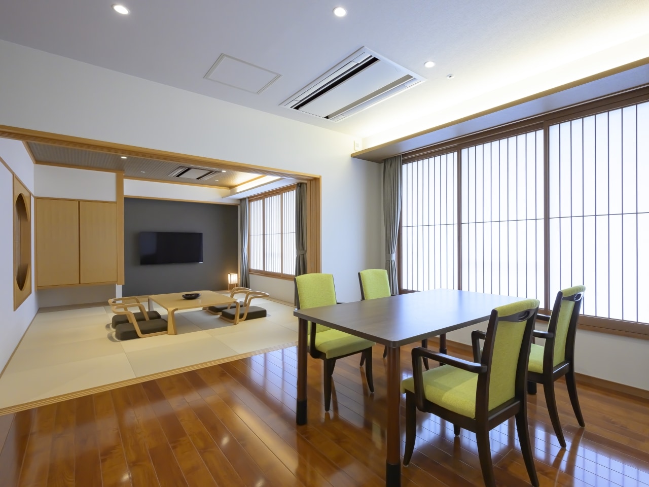 Rooms with hot springs Barrier-free room universal design