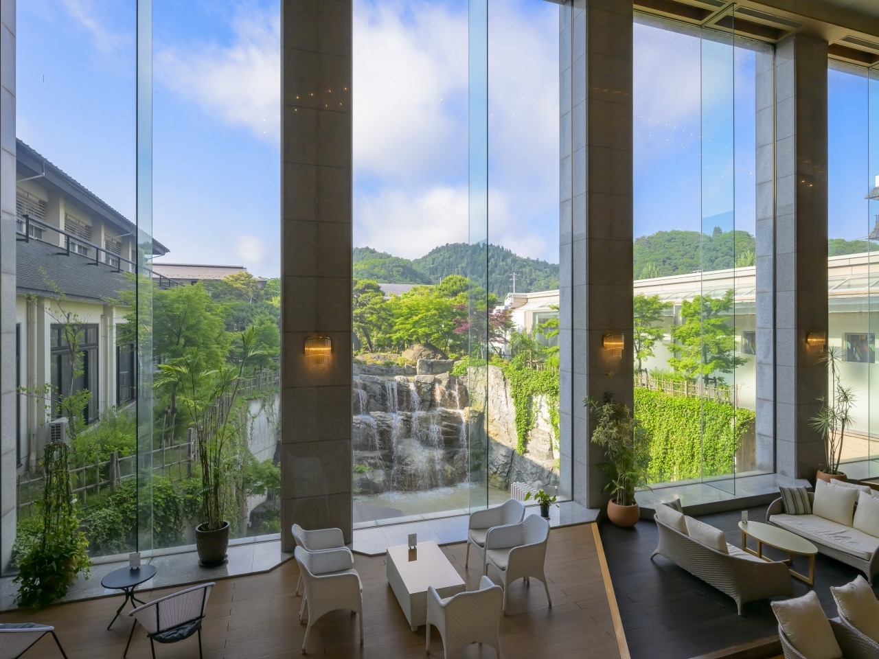 Lounge「SunGarden」