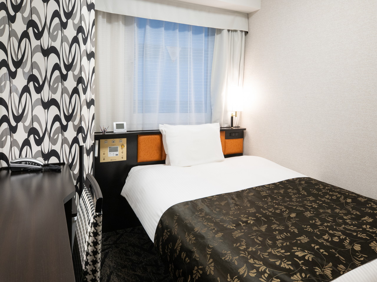 Standard Room (for 1 Adult)