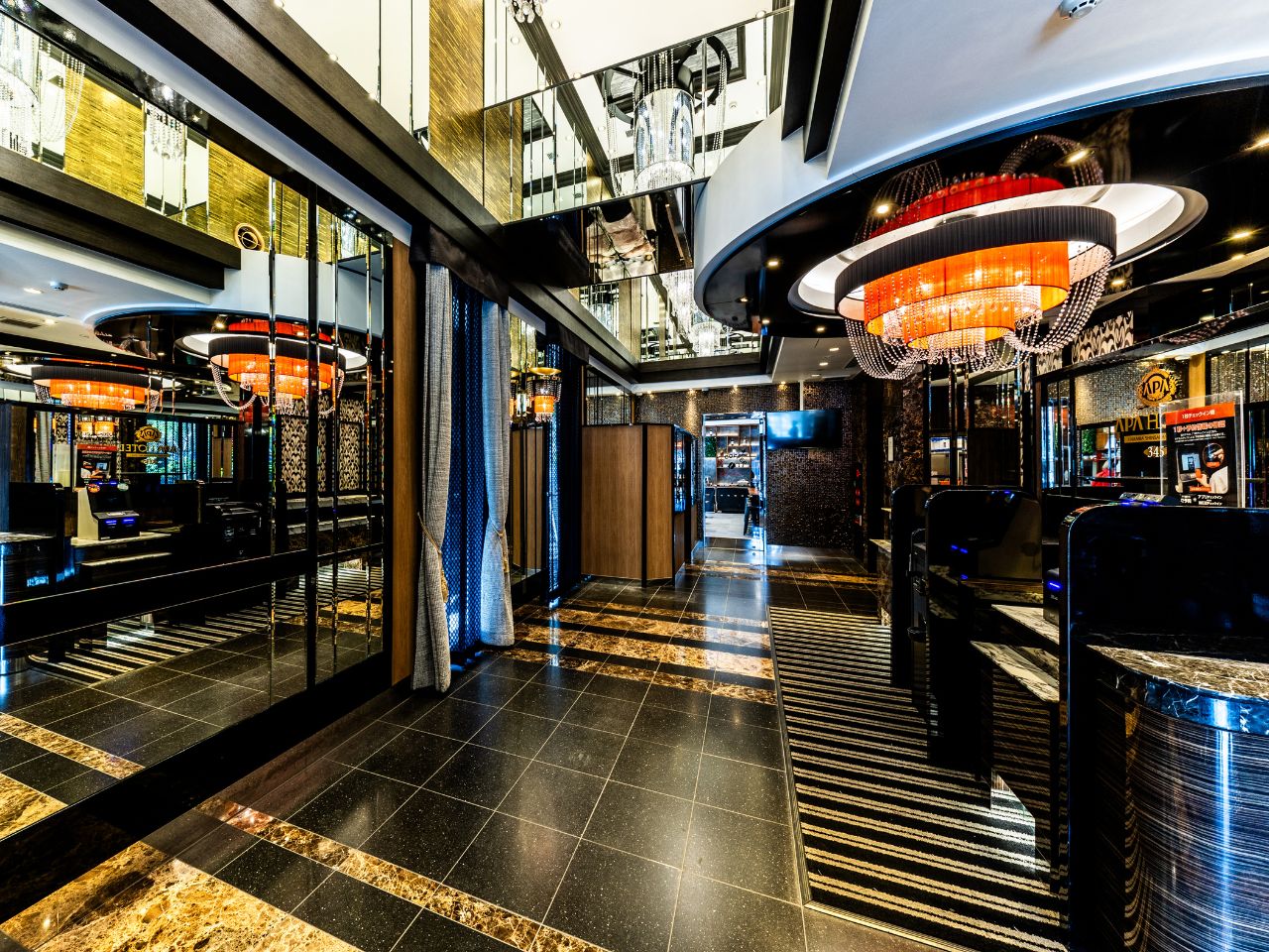 Luxury spacious hotel lobby warmly welcomes you (2 elevators equipped).