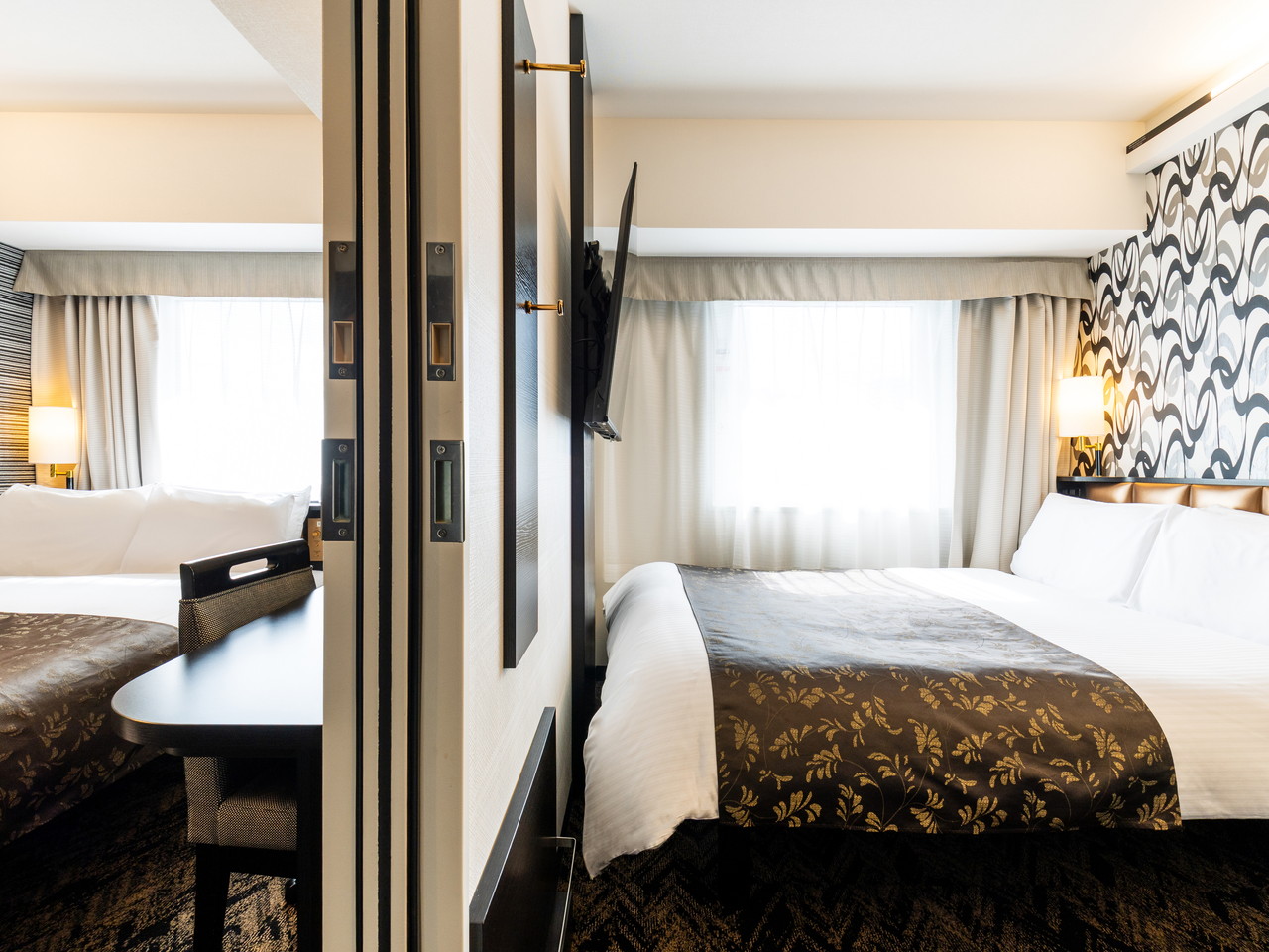 Connecting Single Rooms