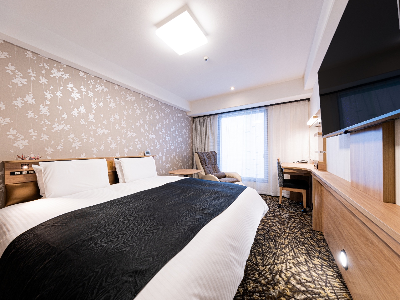 King Room with massage chair