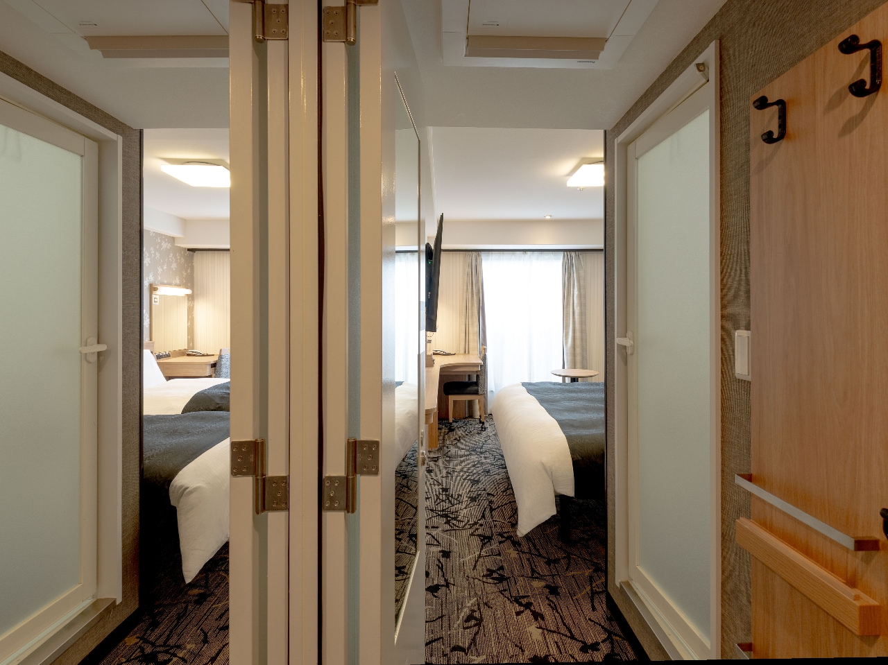 King × Twin connecting room