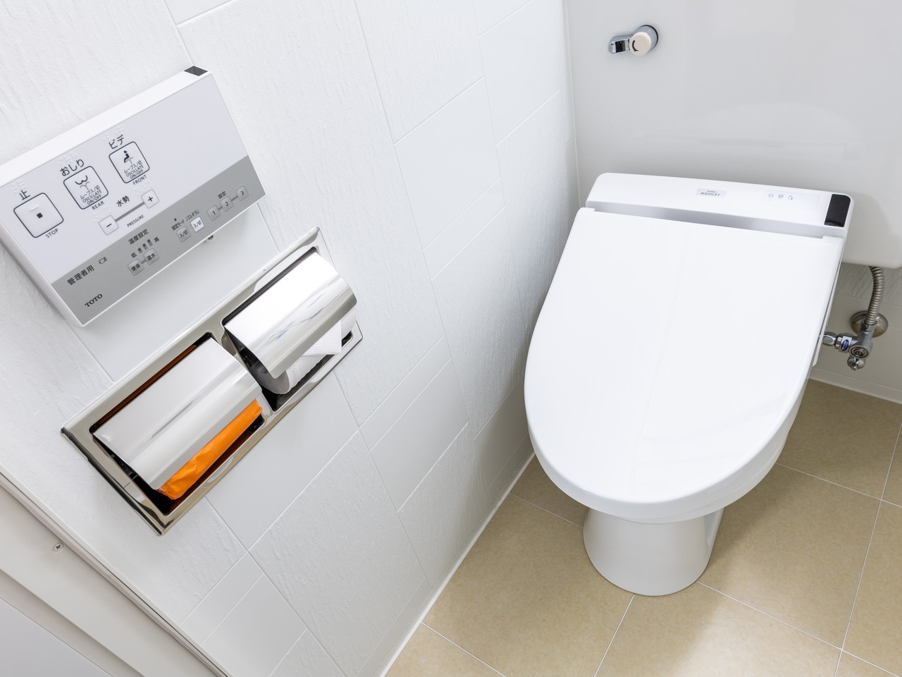 [ Heated Toilet Seat with Bidet ]