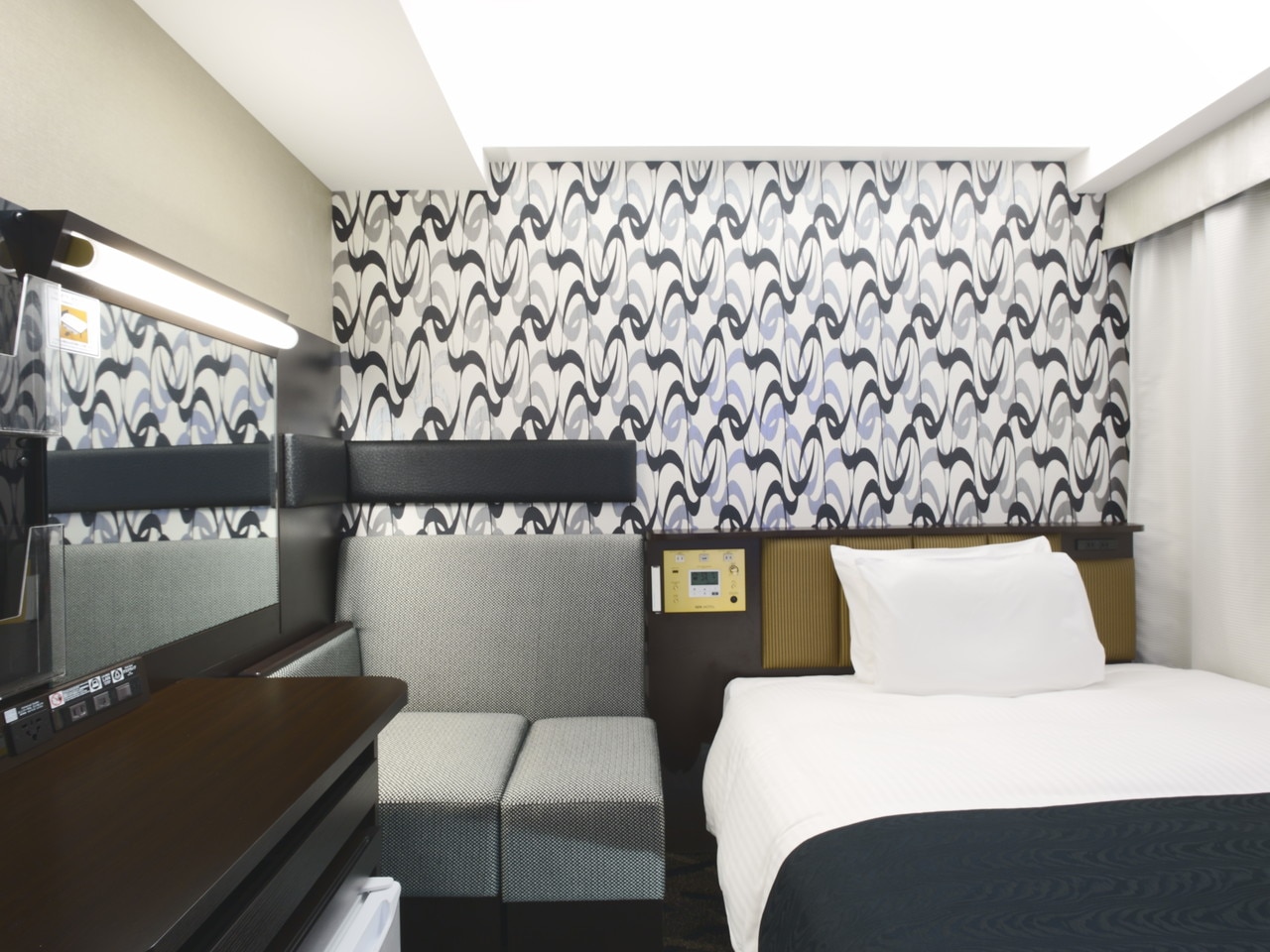 Cozy Room (for 1 Adult) - Non-Smoking