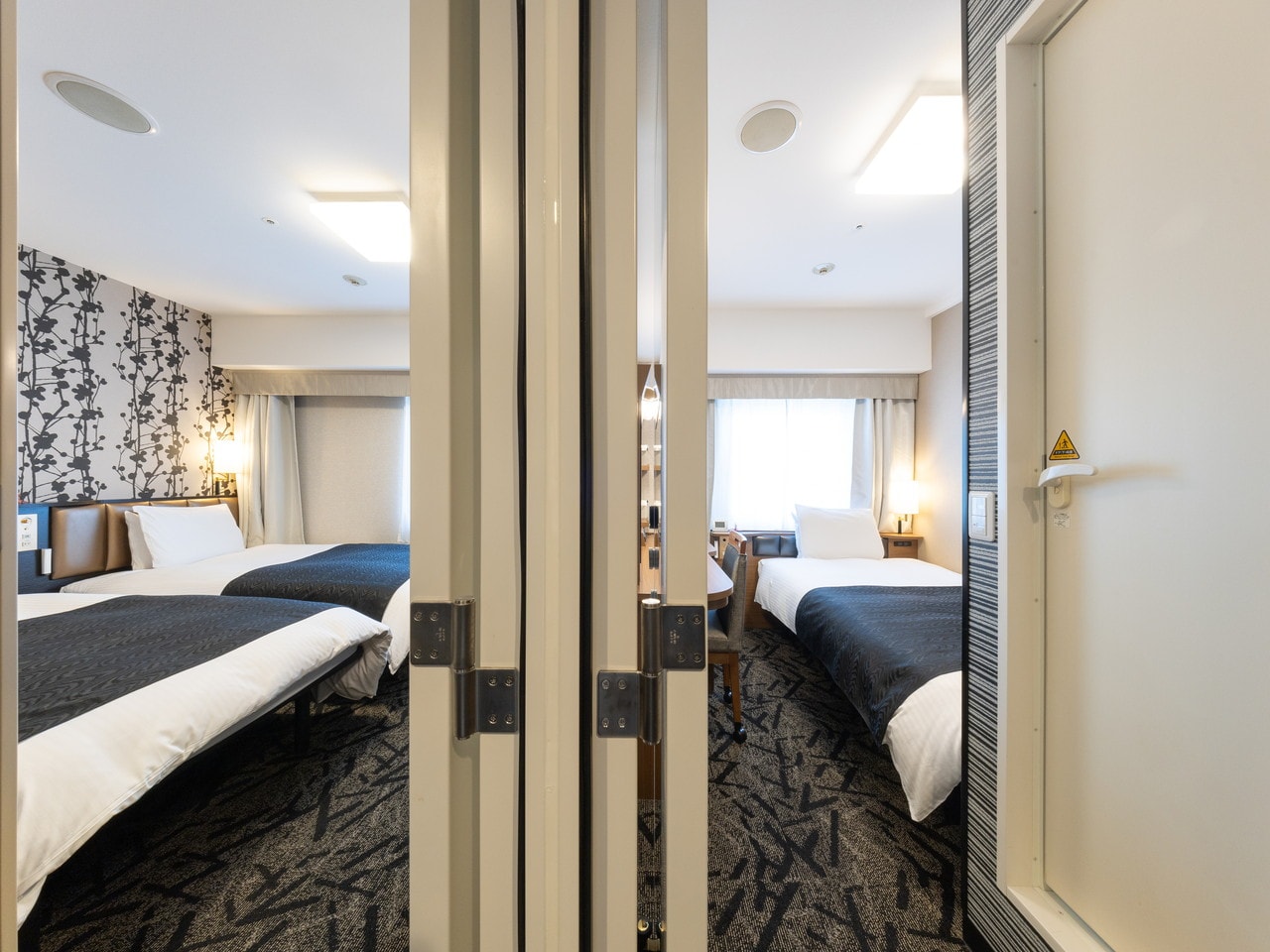 Connecting Triple Room (up to 3 people)