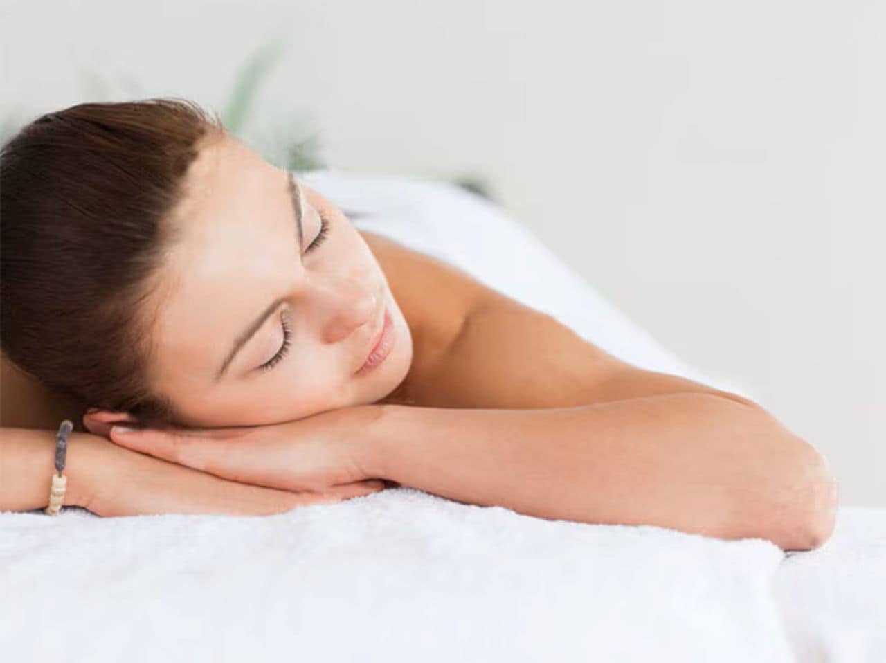 Please spend a moment of bliss while enjoying the aromatherapy treatment.Please enjoy a relaxing aromatherapy treatment during your stay. For more information, please refer to the Digital Information on your TV screen.