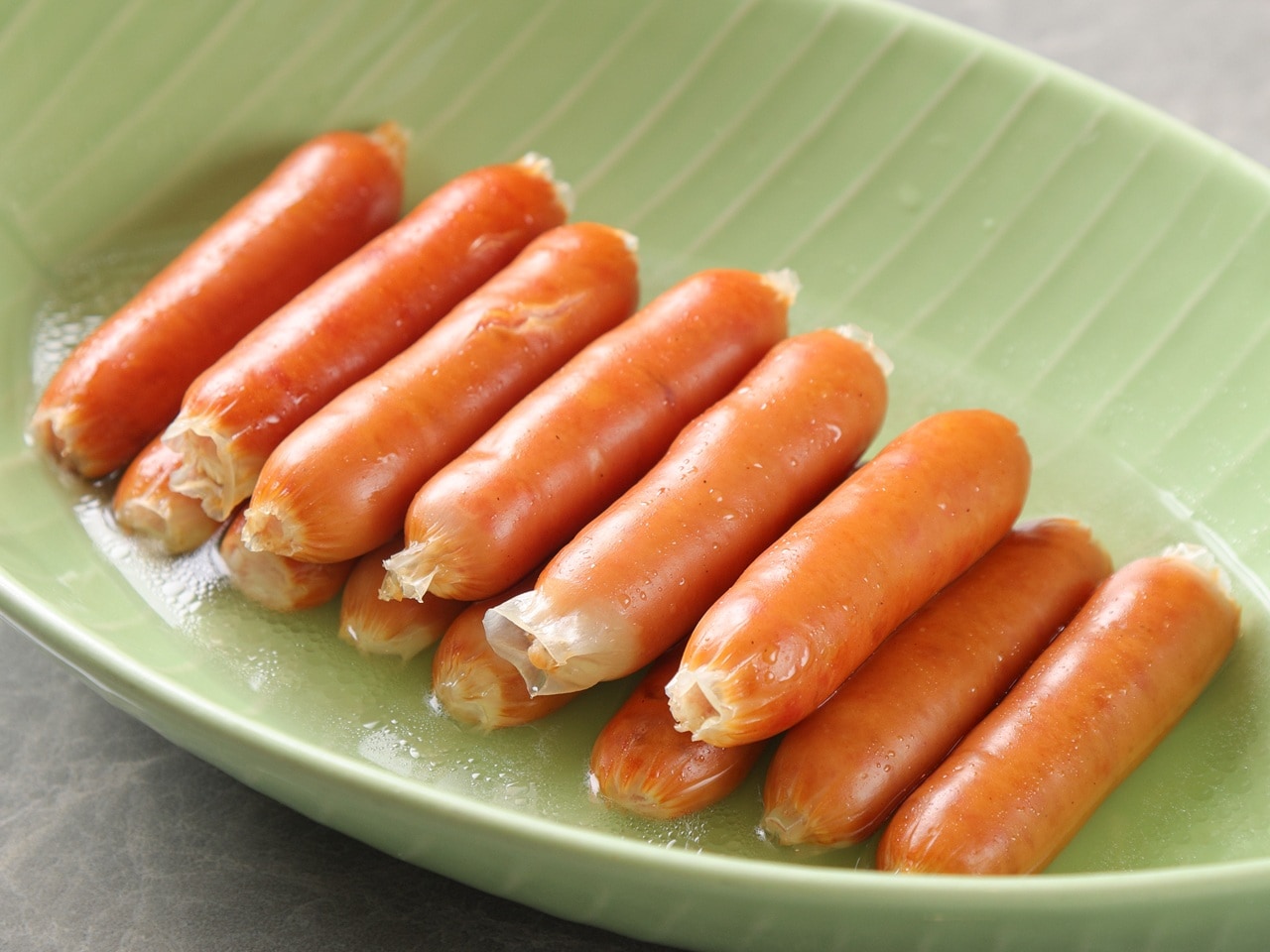 We also offer classic sausages and bacon.