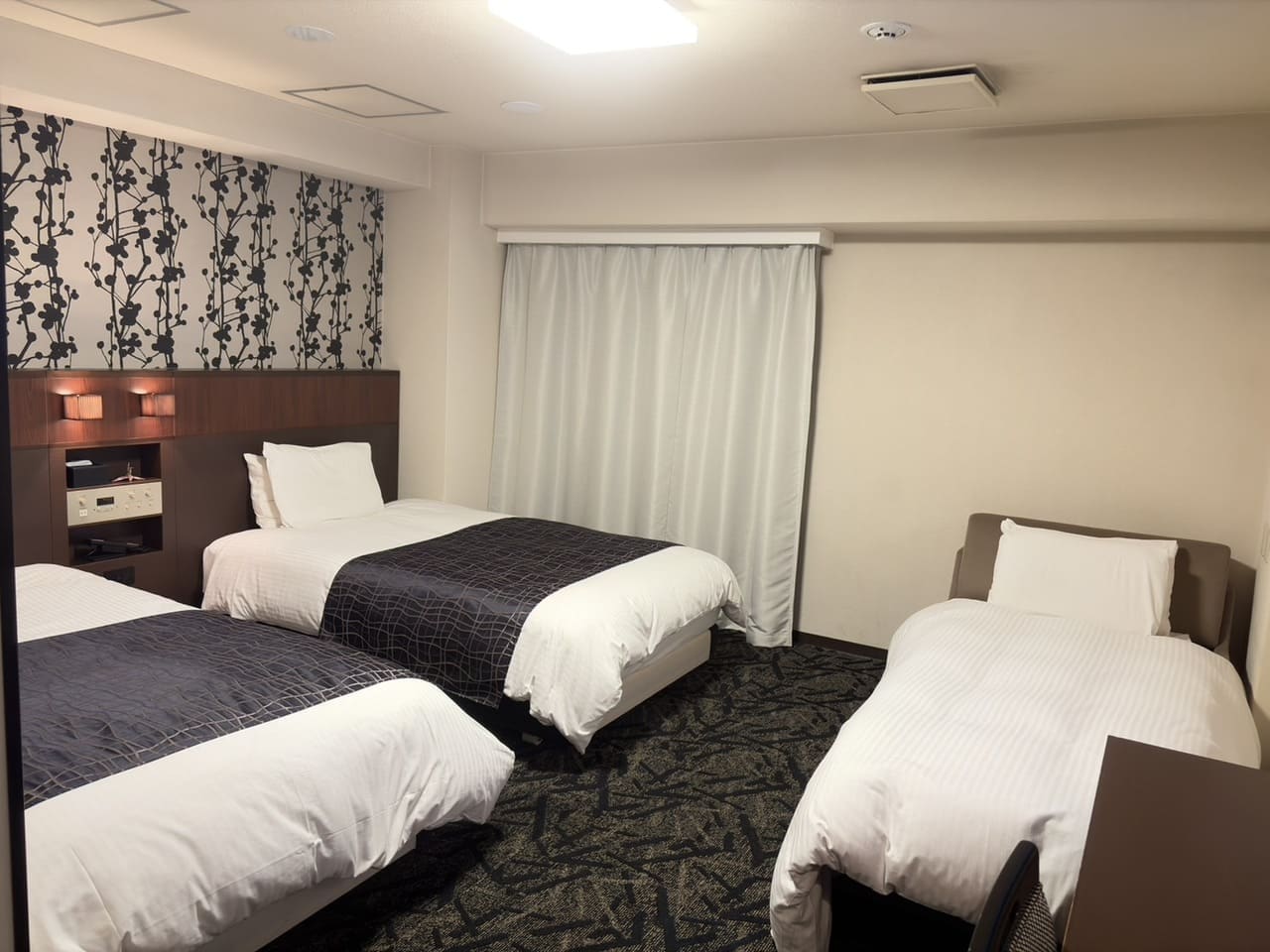 Triple Room